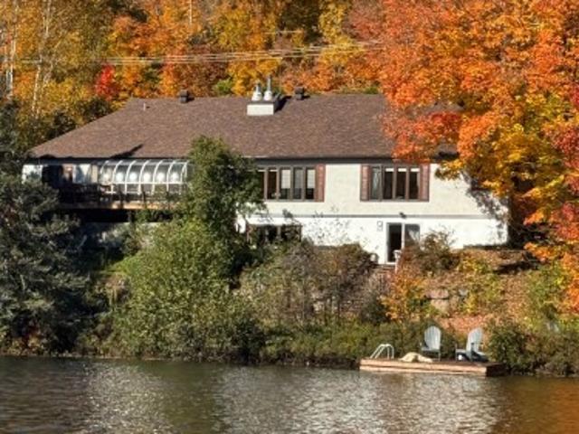 605 Ch. De Montfort, Saint Adolphe D'Howard, QC, J0C 2B0 Luxury House for sale | Listing ID 18026 | Royal LePage Carriage Trade Luxury Properties