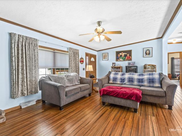 605 Bluebird Circle