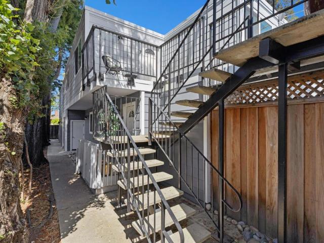 605 Highland Avenue 7