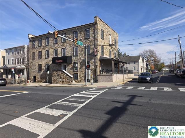 605 Main Street