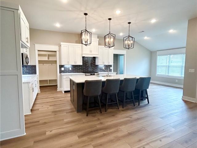 605 Phyllis Farm Road