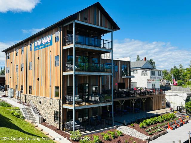 6064 River Street # 301
