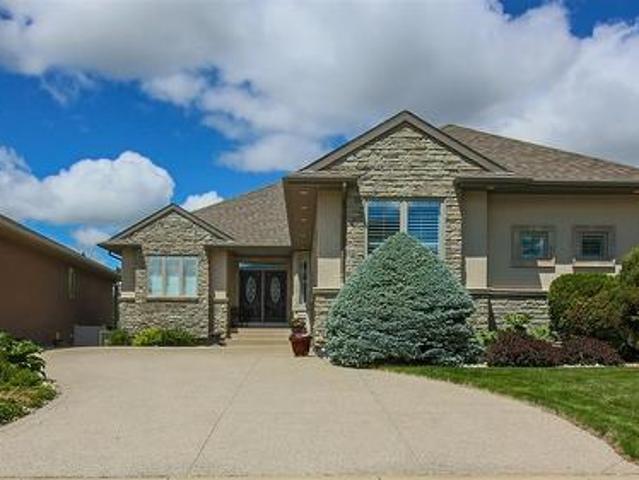 6064 Wascana Court Way, Regina, SK, S4V 3E6 house for sale | Listing ID SK040542 | Royal LePage