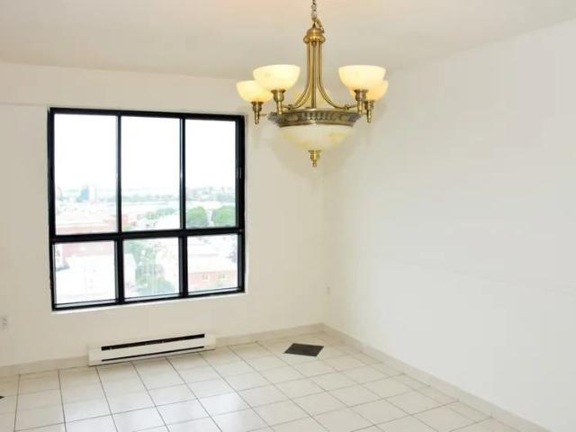 6060 Rue Jean Talon Est apartment — Montréal, QC 2 Bedroom 2 Bedroom