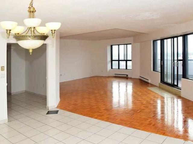 6060 Rue Jean Talon Est apartment — Montréal, QC 2 Bedroom 2 Bedroom