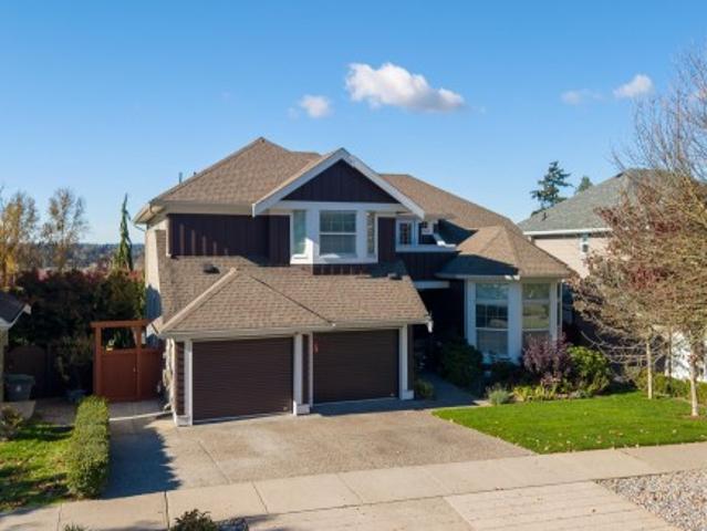 6061 Street, Surrey, BC, V3S 1S5 house for sale | Listing ID R3178 | Royal LePage