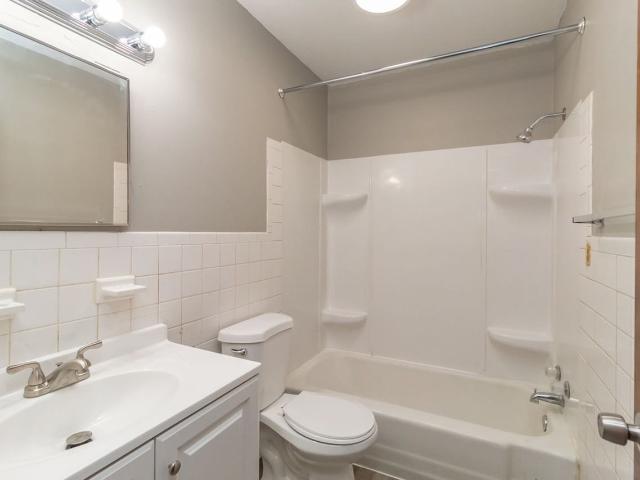 6061 2nd St NE 2 Bedroom Apartment for Rent at 6061 2nd St Ne, Fridley, MN 55432 Fridley