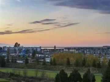 #606 5055 Springs Boulevard, Delta, BC, V4M 0A5 lease for le.