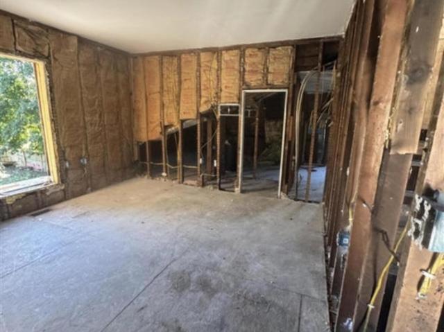 606 8th Street