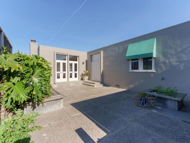 606 Central Avenue