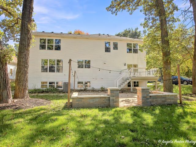 606 Barberry Trail