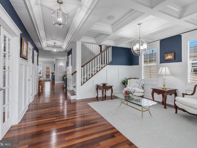 606 Barton Street
