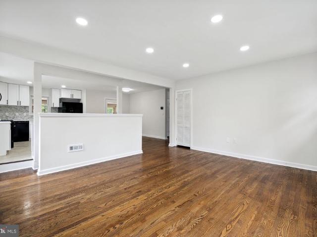 606 Biggs Avenue