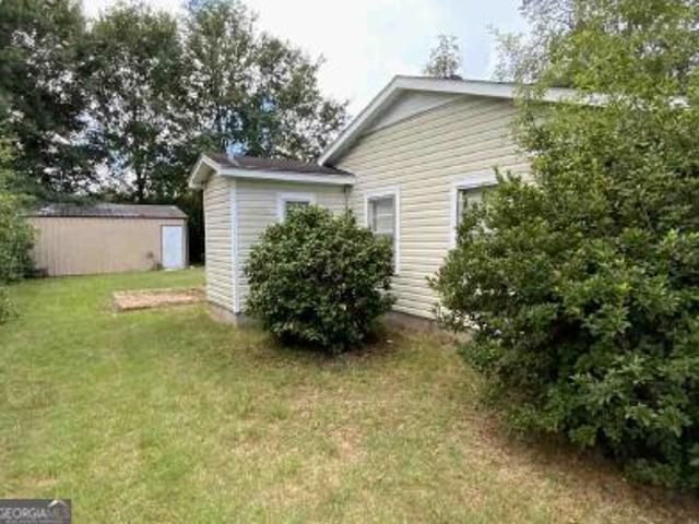 606 E Poplar Street