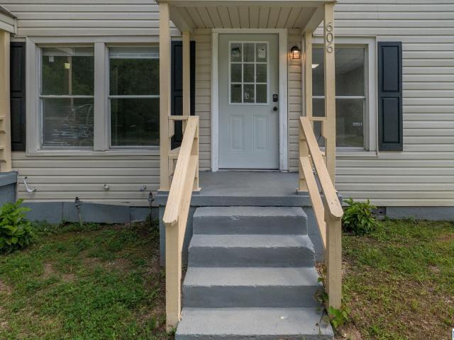 606 Hartsfield Drive