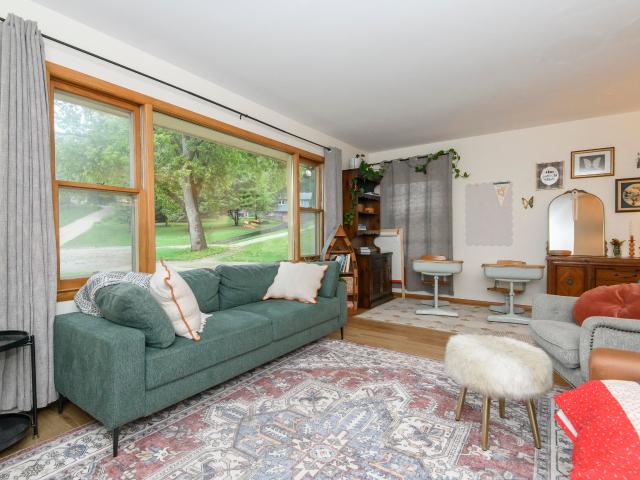 606 Lee Ct