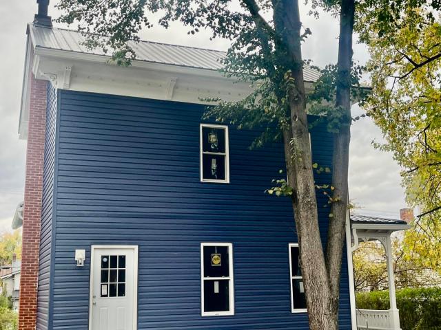 606 MARKET Street