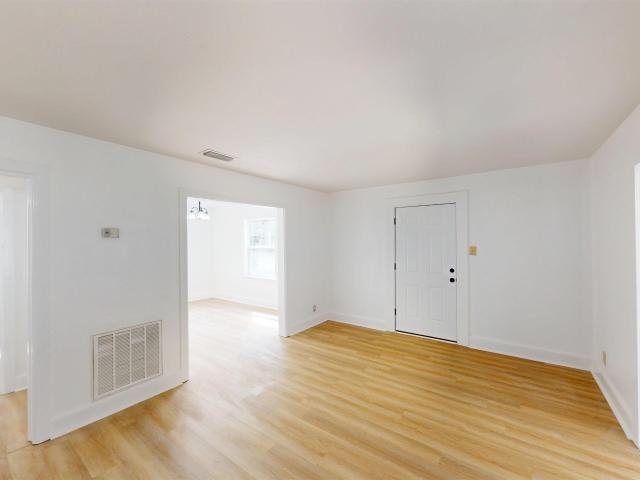 606 shady oak drive