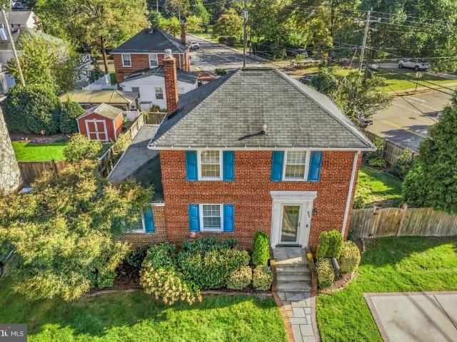 606 W Windsor Avenue