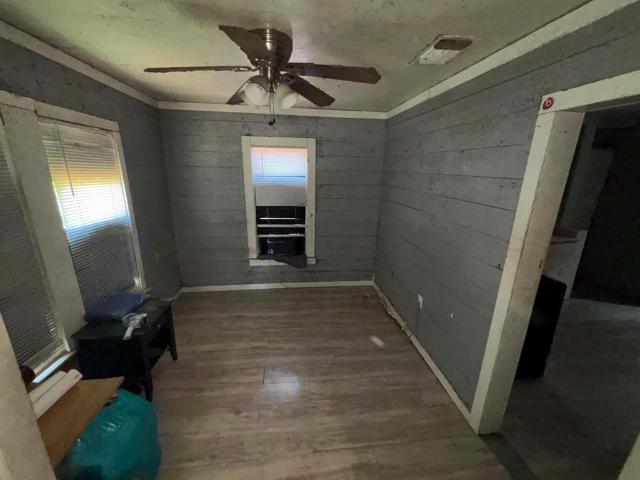 606 W Payne