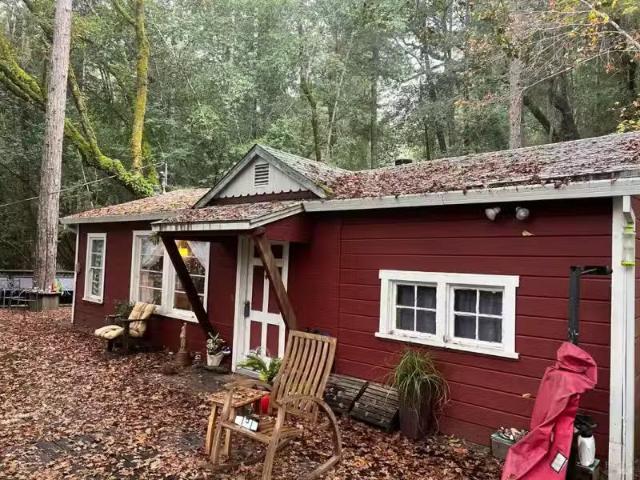 6075 AUSTIN CREEK RD, CAZADERO, CA 95421