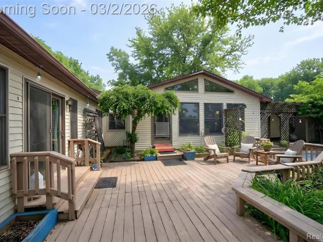 6076 E Carpenter Road