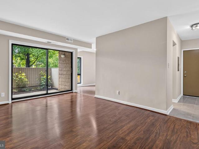 6079 Majors Lane # 4 M4