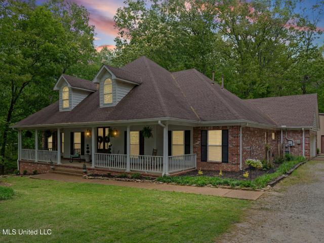 6070 Timber Oaks Drive