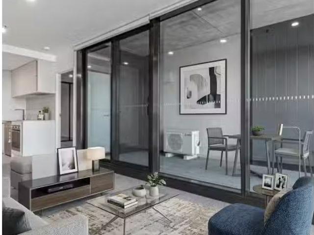 607/2 Grazier Lane, Belconnen Apartment for rent Listed by Zo.