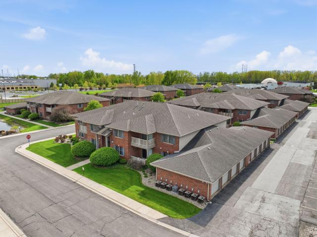 607 Cambridge Ct, Unit 1B, Munster, IN 46321 | MLS #838197