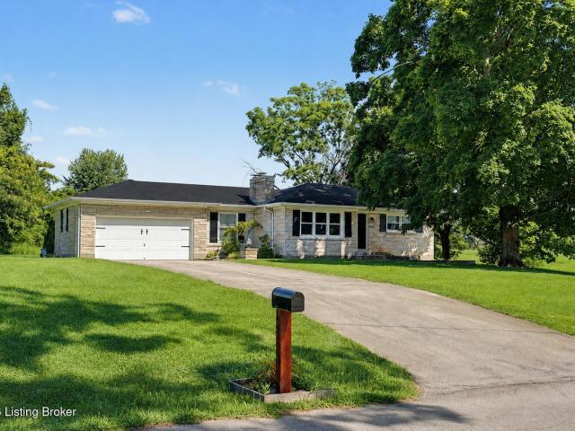 607 Christman Ln