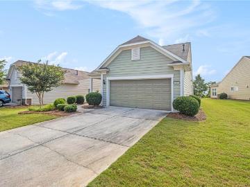 607 Larch Looper Dr, Griffin, GA 30223 | MLS #7725