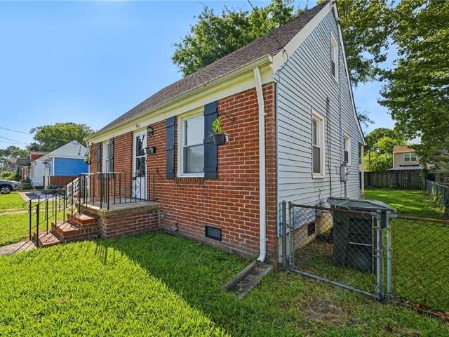 607 Lee ST