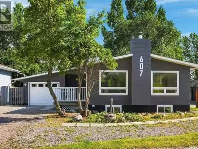 607 Lenore Drive, Saskatoon, SK, S7K 5G7 house for sale Lis.