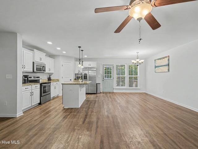 607 Ridgefield Drive