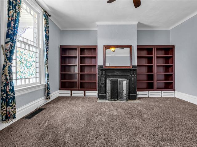 607 Walnut St