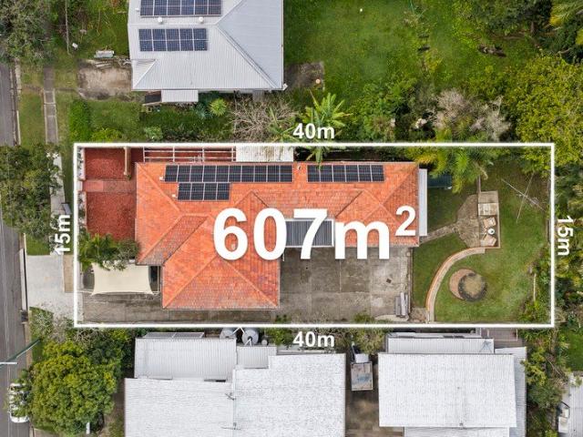 607sq m Camp Hill home renovate, extend or rebuild