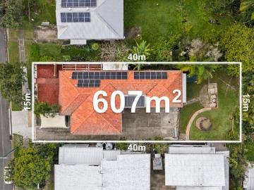 607sq m Camp Hill home renovate, extend or rebuild
