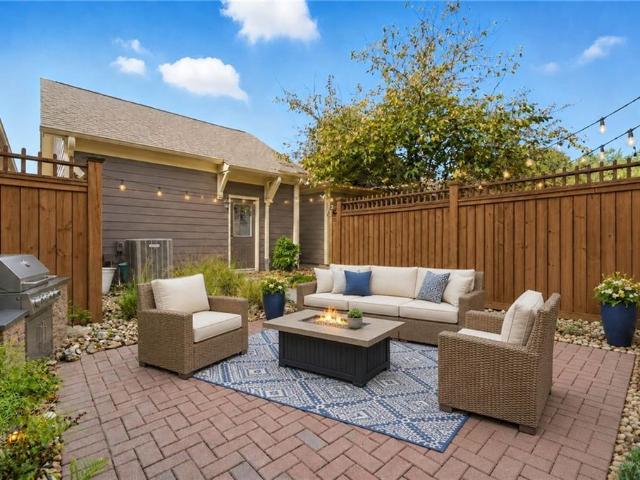 6088 Holly Park Lane