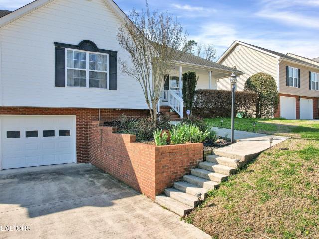 6082 Wardwell Drive