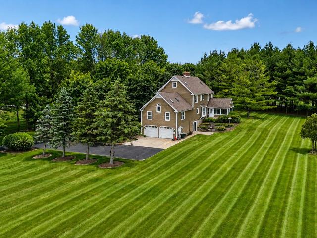 608 E Bluegrass Road