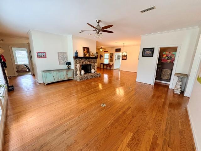 608 Jamestown Blvd