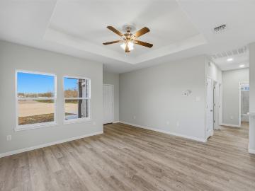 608 Mustang Cir, Nixon, TX 78140 | MLS #606742