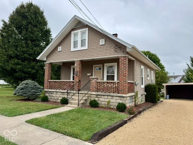 608 Myrtle