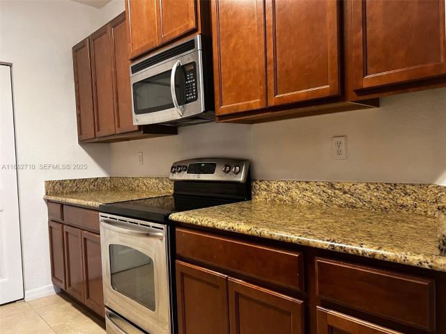 608 NE 33rd Ter, Unit 608, Homestead, FL 33033 | MLS #A11862