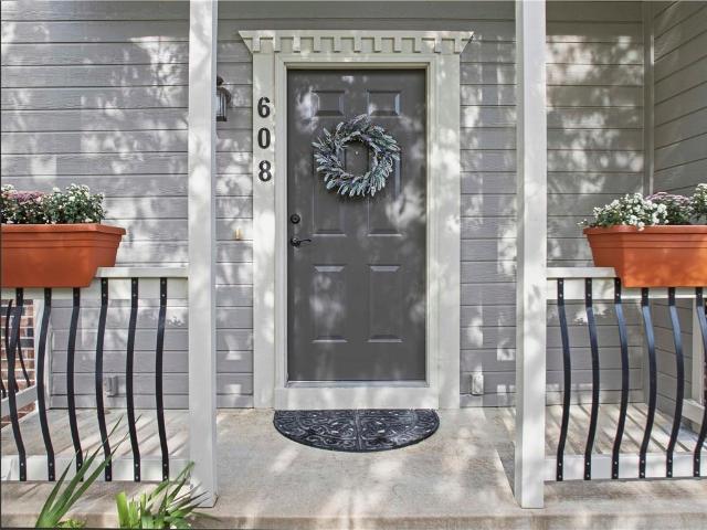608 SE Pendleton Drive