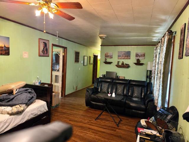 608 Poplar Street
