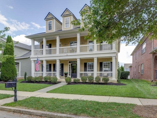 608 Patriot Ln
