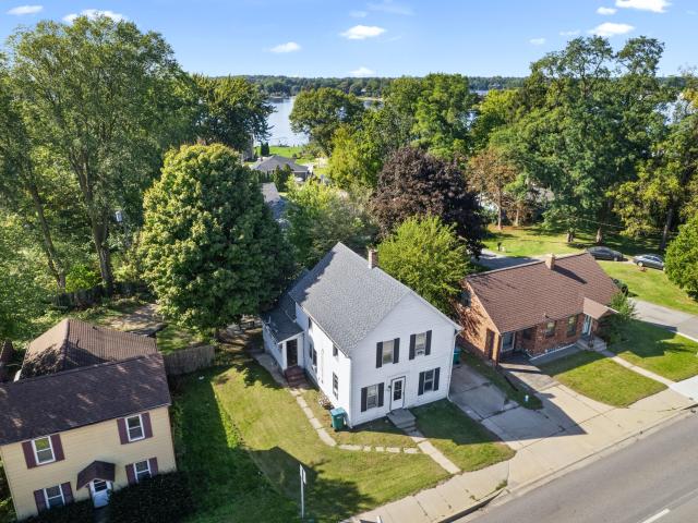 608 Pine Lake Avenue