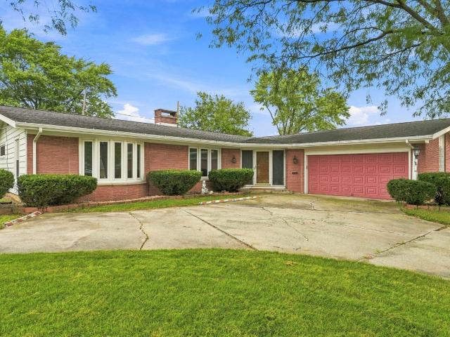 608 Roxbury Court